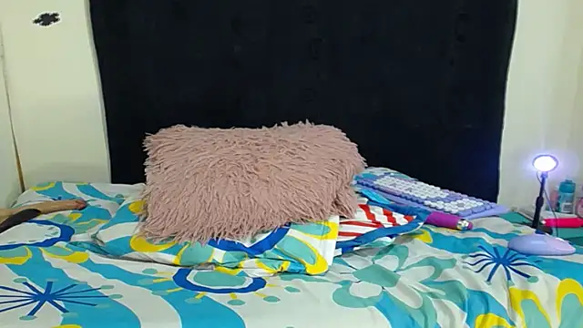 katty ebonny online show from 4, 12, 2024