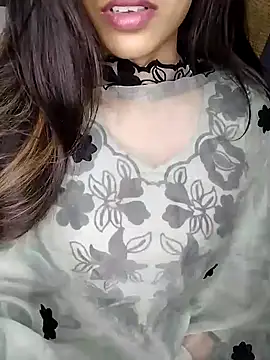 Snapshot of Sreya213 chatting on 3, 12, 2024 Sreya213 online show from 3, 12, 2024