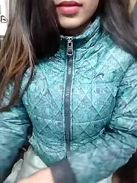 Snapshot of Sreya213 chatting on 4, 12, 2024 Sreya213 online show from 4, 12, 2024