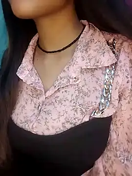 Snapshot of Sreya213 chatting on 3, 1, 2025 Sreya213 online show from 3, 1, 2025