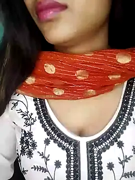 Snapshot of Sreya213 chatting on 18, 1, 2025 Sreya213 online show from 18, 1, 2025