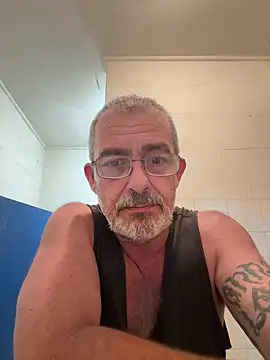 Snapshot of ausbod chatting on 1, 4, 2026 ausbod online show from 1, 4, 2026