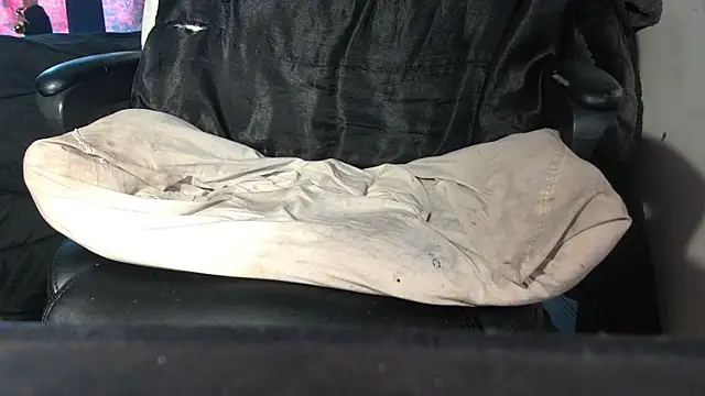 Snapshot of RickStone51 chatting on 10, 1, 2026 RickStone51 online show from 10, 1, 2026