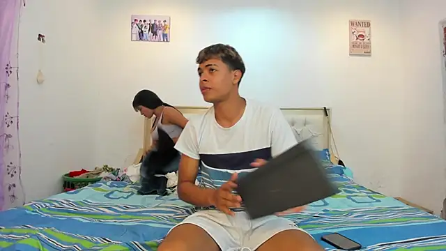 Snapshot of dafnezahiraa_ chatting on 16, 2, 2025 dafnezahiraa online show from 16, 2, 2025