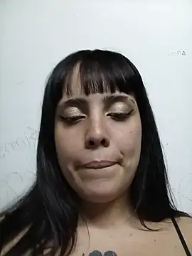 Snapshot of lucylovles chatting on 23, 7, 2026 lucylovles online show from 23, 7, 2026