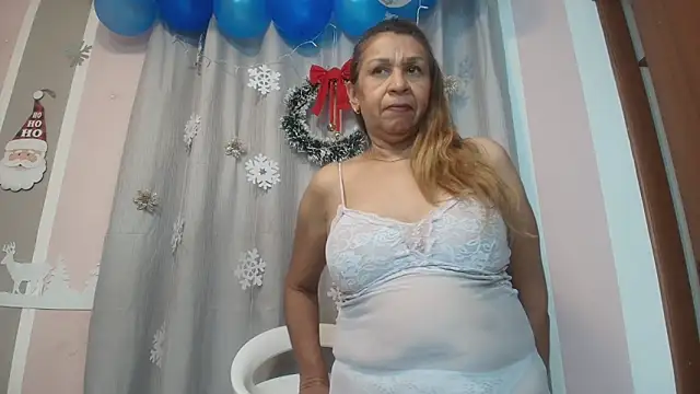 Snapshot of Lesbiandreams chatting on 13, 12, 2024 Lesbiandreams online show from 13, 12, 2024