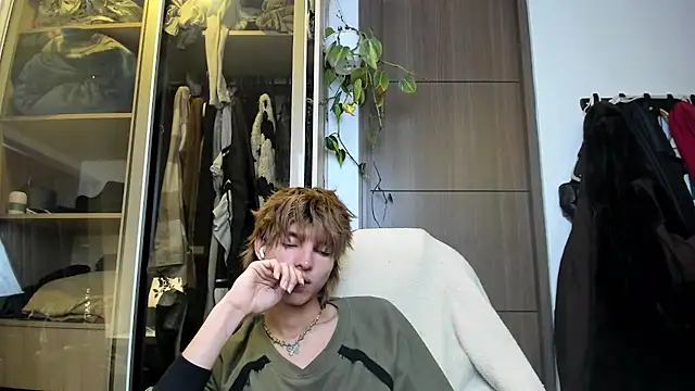 Snapshot of santy-kitty chatting on 19, 2, 2025 santy-kitty online show from 19, 2, 2025