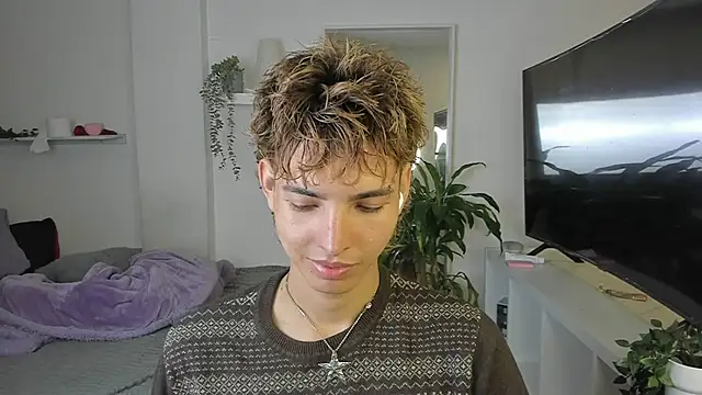 Snapshot of santy-kitty chatting on 30, 10, 2025 santy-kitty online show from 30, 10, 2025