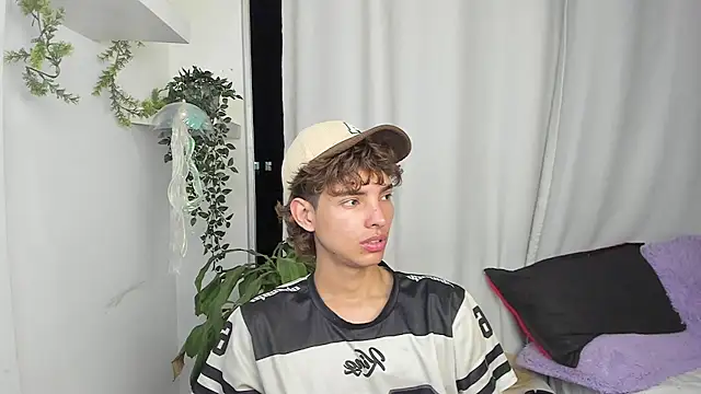 santy-kitty online show from 11, 1, 2026