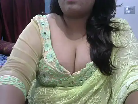 Snapshot of Kaira121 chatting on 13, 11, 2025 Kaira121 online show from 13, 11, 2025