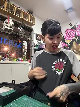 EemaHaruki online show from 10, 12, 2024