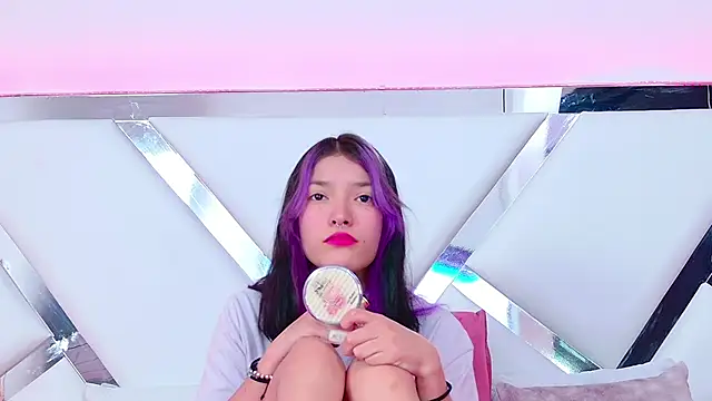 AlliciaKim online show from 24, 1, 2025