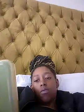 Snapshot of 02Boitybaby chatting on 5, 2, 2025 02Boitybaby online show from 5, 2, 2025