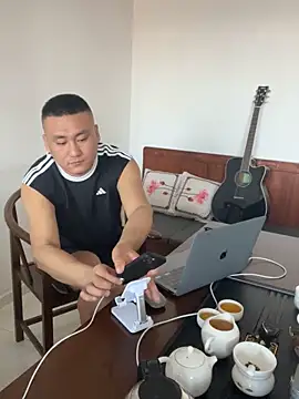 Snapshot of ShaoZian_1 chatting on 3, 11, 2025 ShaoZian 1 online show from 3, 11, 2025