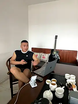 Snapshot of ShaoZian_1 chatting on 4, 11, 2025 ShaoZian 1 online show from 4, 11, 2025