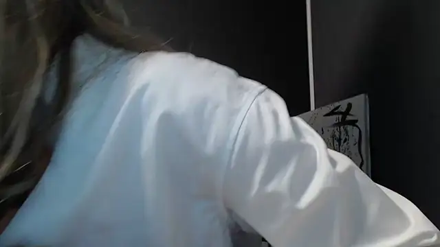 Snapshot of Your_Jessy chatting on 26, 5, 2026 Your Jessy online show from 26, 5, 2026