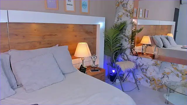 EmaBakker online show from 22, 11, 2025