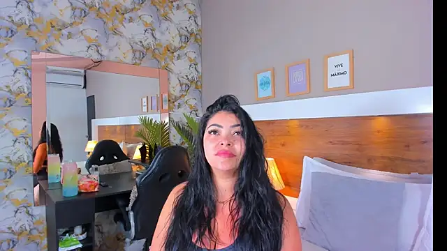 EmaBakker online show from 4, 4, 2026