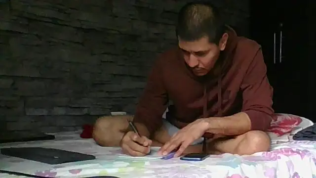 Sexylatin64 online show from 5, 3, 2026