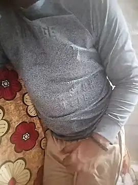 Snapshot of pura43 chatting on 25, 2, 2025 pura43 online show from 25, 2, 2025