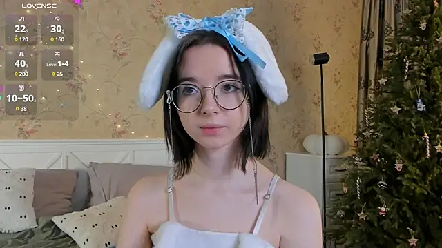 Nora Failure online show from 3, 1, 2025