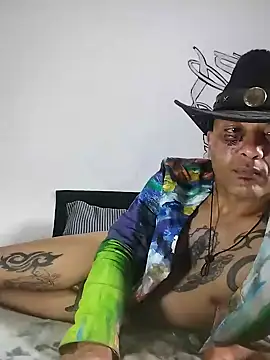 Snapshot of Daretodeviate chatting on 24, 9, 2025 Daretodeviate online show from 24, 9, 2025