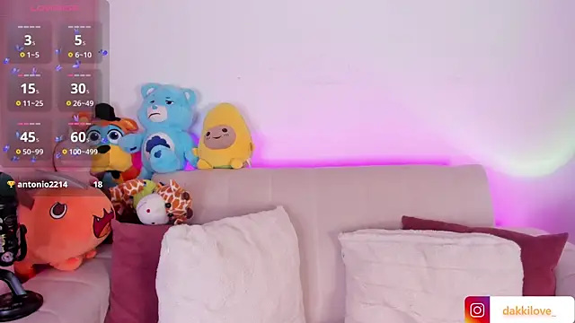 Snapshot of DAKOTA_LOVEE chatting on 3, 3, 2025 DAKOTA LOVEE online show from 3, 3, 2025