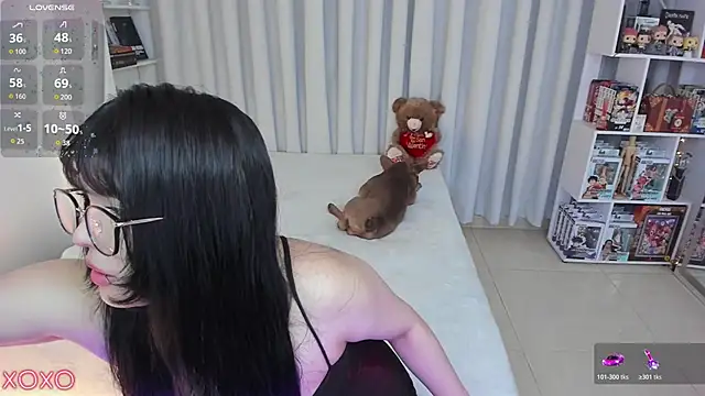 misshoneyxxx online show from 18, 3, 2026