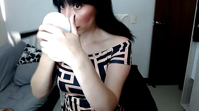 Snapshot of Laura-pervert chatting on 27, 6, 2026 Laura-pervert online show from 27, 6, 2026
