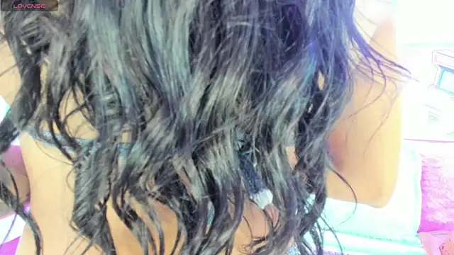 Amber villalobos  online show from 8, 4, 2026