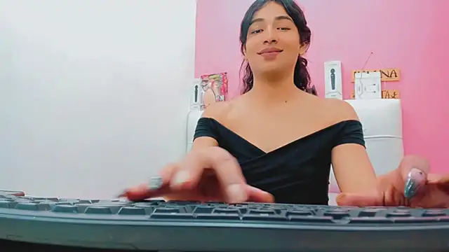 Snapshot of antonela_xxx chatting on 24, 6, 2026 antonela xxx online show from 24, 6, 2026