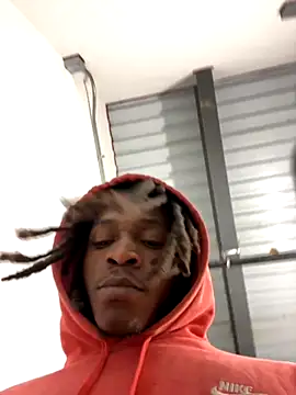 Snapshot of sneakylink13__ chatting on 11, 10, 2025 sneakylink13   online show from 11, 10, 2025