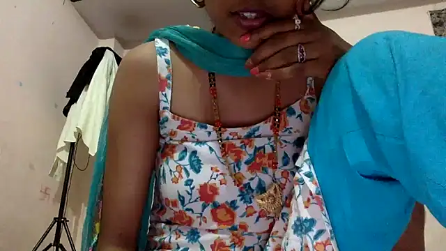 Snapshot of Shalu79 chatting on 2, 7, 2026 Shalu79 online show from 2, 7, 2026