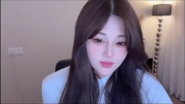 Strawberrybabyy1 online show from 30, 11, 2025