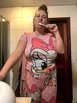 Yanacool007 online show from 5, 12, 2025