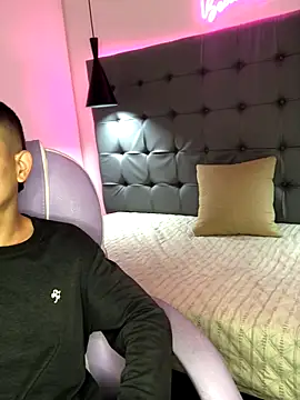 Snapshot of JackSwan18 chatting on 8, 10, 2025 JackSwan18 online show from 8, 10, 2025