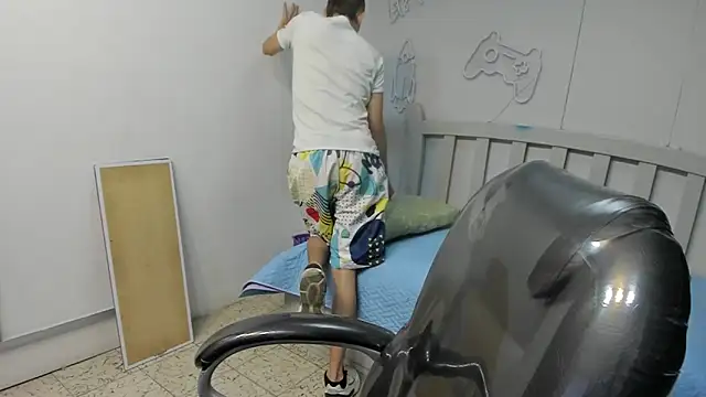 JackSwan18 online show from 16, 12, 2025