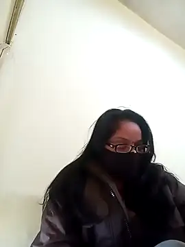 Snapshot of heenage chatting on 31, 12, 2024 heenage online show from 31, 12, 2024