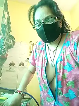 Snapshot of heenage chatting on 11, 2, 2025 heenage online show from 11, 2, 2025