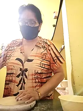 Snapshot of heenage chatting on 9, 9, 2025 heenage online show from 9, 9, 2025