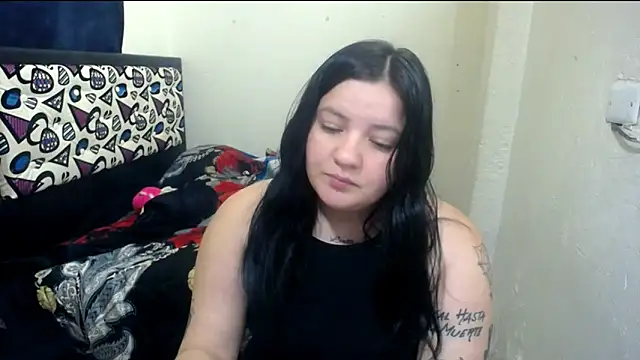 Snapshot of shopyymessyy chatting on 22, 4, 2026 shopyymessyy online show from 22, 4, 2026