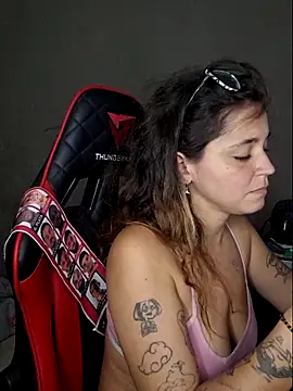 luuhcat09 online show from 18, 3, 2026