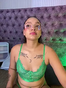 EMILYY FOXY online show from 31, 5, 2026