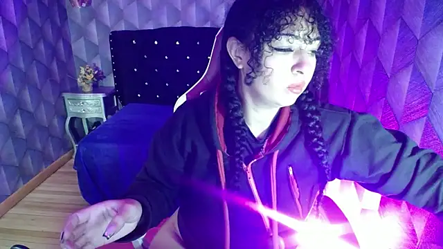 Sofiacowperx online show from 22, 2, 2025