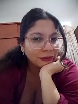 Snapshot of Carliina_Soussa chatting on 30, 4, 2026 Carliina Soussa online show from 30, 4, 2026