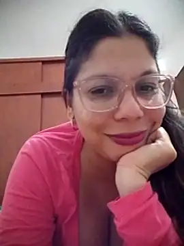 Snapshot of Carliina_Soussa chatting on 8, 5, 2026 Carliina Soussa online show from 8, 5, 2026