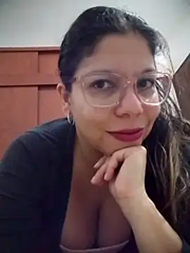 Snapshot of Carliina_Soussa chatting on 9, 5, 2026 Carliina Soussa online show from 9, 5, 2026