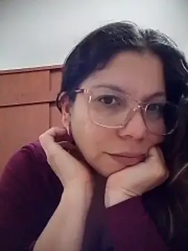 Snapshot of Carliina_Soussa chatting on 14, 5, 2026 Carliina Soussa online show from 14, 5, 2026
