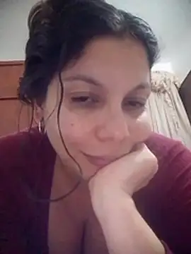 Snapshot of Carliina_Soussa chatting on 17, 5, 2026 Carliina Soussa online show from 17, 5, 2026