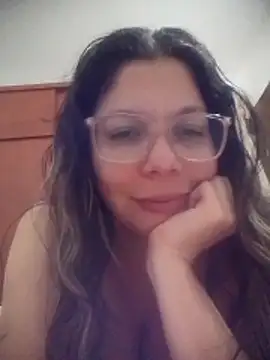 Snapshot of Carliina_Soussa chatting on 18, 5, 2026 Carliina Soussa online show from 18, 5, 2026